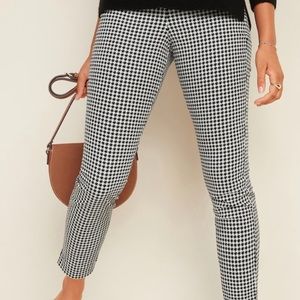 Maternity pixie pants houndstooth
